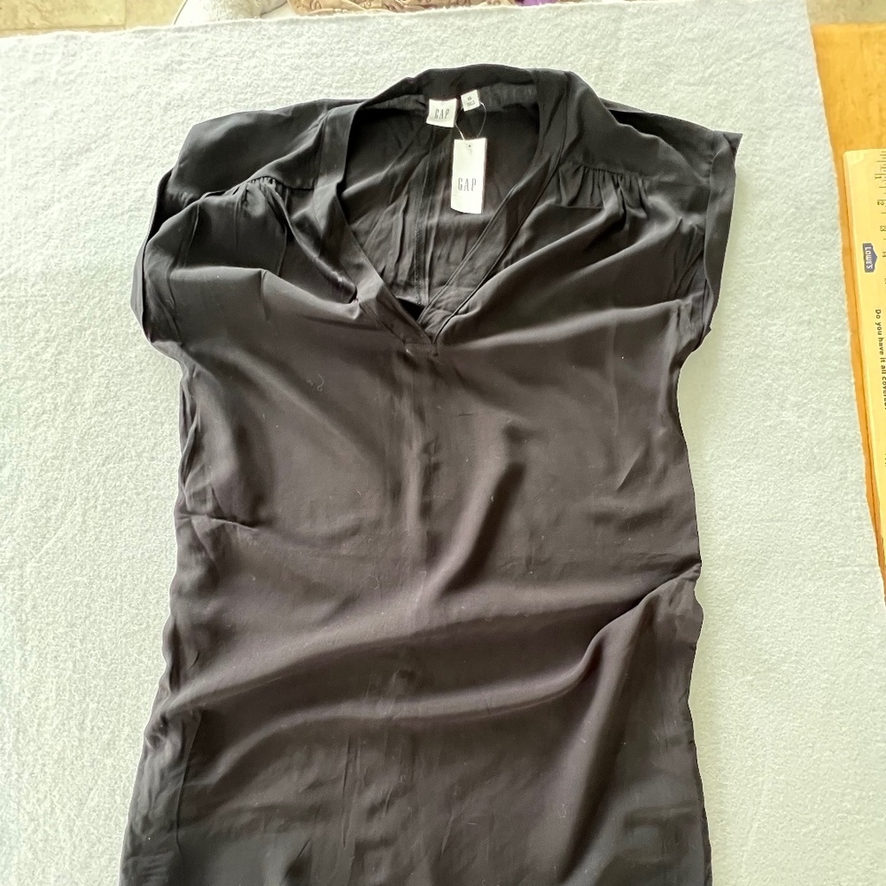 Gap Black Shift dress with pockets NWT